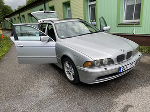 BMW 530 3.0D 142 kw manuaal (1 foto / 12)