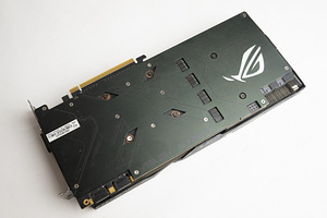 ASUS GeForce GTX 1080 8GB ROG Strix (2 foto / 3)