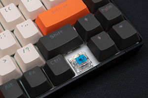 Klaviatuur Ziyoulang T8 Blue switch RGB (3 foto / 4)