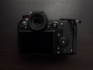 Panasonic Lumix DC-S1 + Panasonic LUMIX S 20-60mm F3.5-5.6 (2 foto / 4)