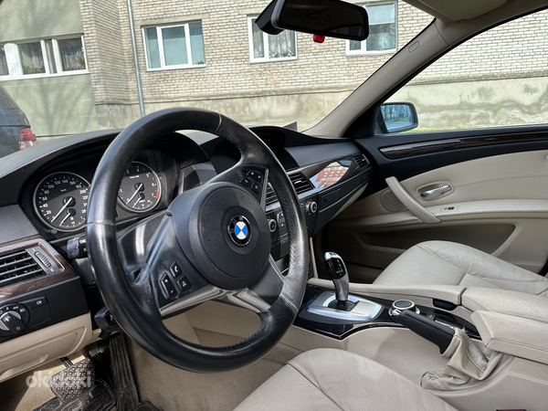 BMW e60 2.5 facelift 2009 (foto #3)