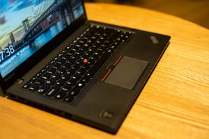 Lenovo ThinkPad T450s (2 foto / 7)