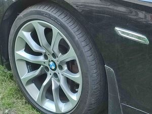 BMW F10 3.0 FL 2015 (9 foto / 10)