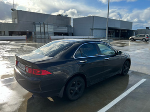 Honda Accord 2.0 114kW (3 foto / 15)