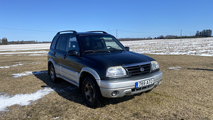 Suzuki Grand Vitara 2.5 116kW (2 foto / 6)