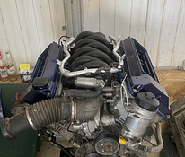 Двигатель BMW v8 m60b30 2шт