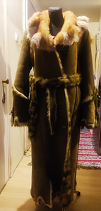 NATURAALSEST NAHAST PARKA (3 foto / 5)