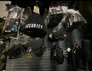 Одежда и вещи для охранников / Security (6 фото из 8)