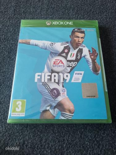 FIFA 19 Xbox One, новая (фото #1)
