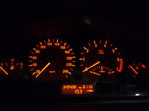 2002 BMW E46 320i 2.2 125kw üv 08.2023 (7 foto / 8)