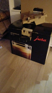 Müüa uus pakendis Jura E8 Piano Black kohviaparaat! (7 foto / 7)