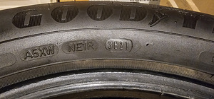Lamellrehvid Good Year Ice Grip 2 205/60 R16 (4 foto / 8)