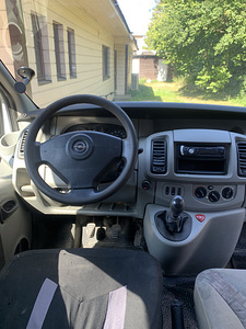 Opel Vivaro 2004 (6 foto / 8)
