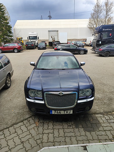 Крайслер 300c (1 фото из 6)