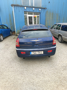 Крайслер 300c (5 фото из 6)