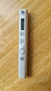 Aku diktofoon Olympus VP-20 (2 foto / 2)