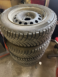 M: michelin x-ice north 4+ alumiinium plekkveljega 5x120 (1 foto / 5)