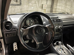 Lexus IS200 Sport 2005 aasta automaat (8 foto / 8)