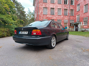 BMW 525d facelift 120kw automaat e39 (2 foto / 8)