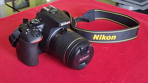 Nikon D5600 KIT 18-55VR (2 foto / 4)