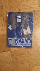Рабочая одежда (2 фото из 3)