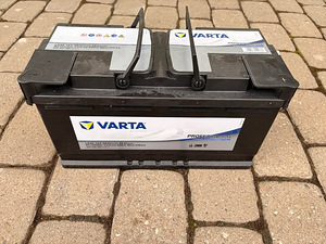 Varta AGM aku 95AH (matkaauto elamuaku) (1 foto / 3)