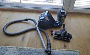 Пылесос Hoover (2 фото из 3)
