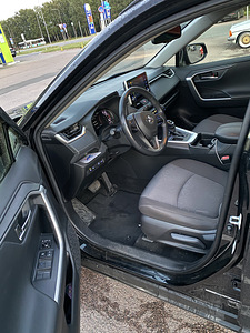 Toyota Rav4 LuxuryPlus (7 foto / 11)
