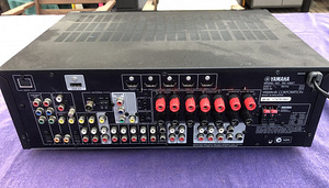 YAMAHA Natural Sound Audio / Video Reciever RX - V667 (3 foto / 4)