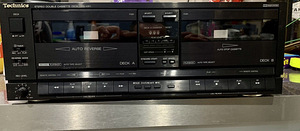 Broneritud: TECHNICS STEREO DOUBLE CASSETTE DECK RS-X911 (1 foto / 10)