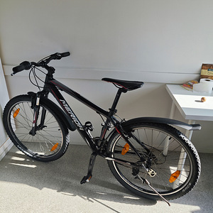 Meeste maastikujaldratas MERIDA CrossWay 26 " tolli. (1 foto / 10)