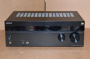 Sony STR-DH590 5.2 Channel 4K AV Bluetooth Stereo Receiver (2 foto / 7)