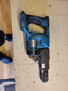 Makita DFR450X akulintikruvikeeraja (2 foto / 2)