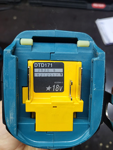 Makita dtd171 (4 foto / 4)