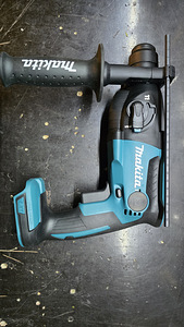 Makita puurvasar DHR165 18V (1 foto / 3)