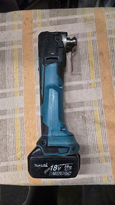 Мультитул Makita DTM51 (1 фото из 5)
