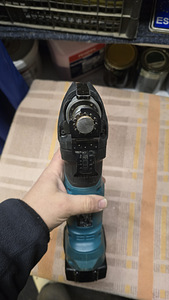 Мультитул Makita DTM51 (5 фото из 5)