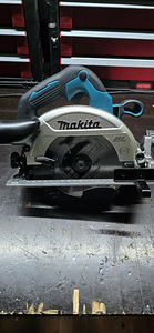 Makita DHS660 Ketassaag 18v (1 foto / 3)