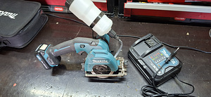 Резак для стекла/керамики Makita CC301 (1 фото из 2)