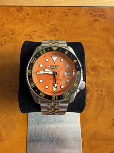 Seiko 5 Sports GMT Automatic (1 foto / 2)