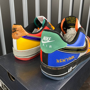 Nike Air Force 1 What The NYC (3 foto / 3)