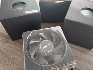 AMD башенный кулер Wraith Prism RGB (5 фото из 5)