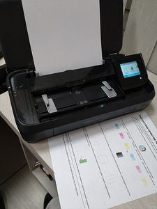 Mobiilne multifunktisoonalne printer HP OfficeJet 252 Mobile (3 foto / 6)