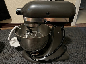 KitchenAid Classic lauamikser koos jäätisekausiga (3 foto / 3)