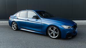 BMW F30 320d xdrive (3 foto / 15)