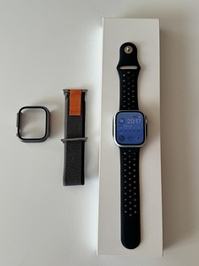 Apple watch 8 45 мм (2 фото из 3)