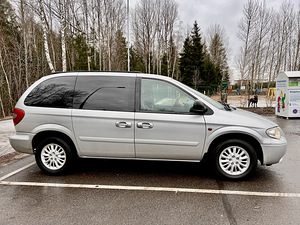 Chrysler Voyager 2.8 2005 (6 foto / 15)