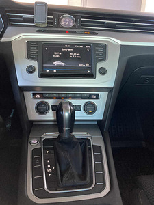 2017 Volkswagen Passat 1.4 ATM (6 foto / 10)