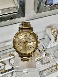Michael Kors Часы (3 фото из 3)