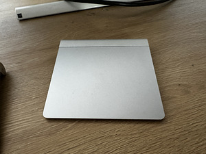 Mac mini 16GB + traadita klaviatuur ja puuteplaat + monitor (6 foto / 8)